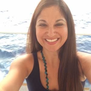 Meet your Posher, Desiree